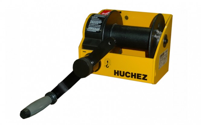 وینچ دستی کشنده افقی با ظرفیت 2000 کیلوگرم مدل MANIBOX VS 2000 kg - model with painted frame ساخت هوچز فرانسه